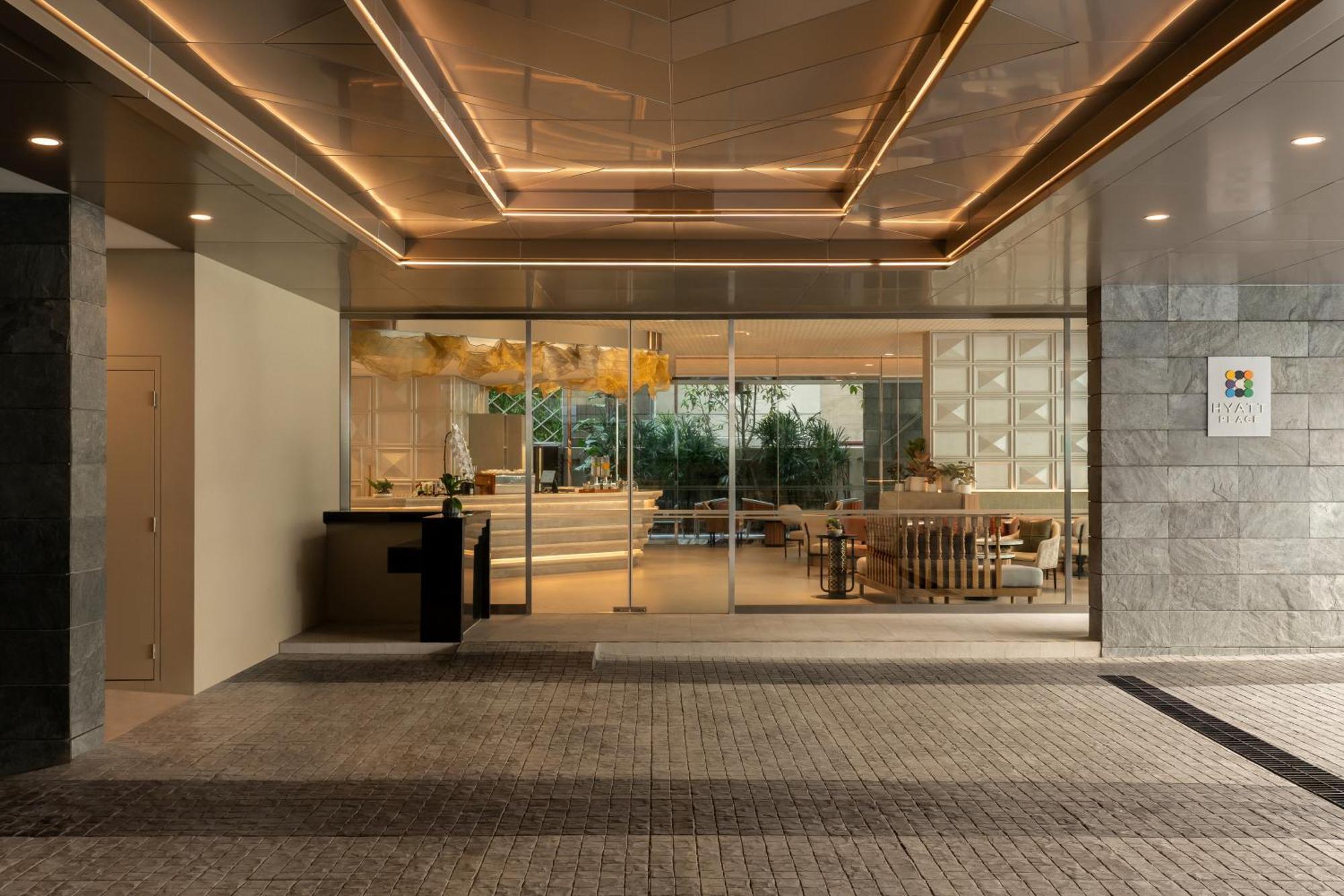 Hyatt Place Bangkok Sukhumvit 1 Buitenkant foto
